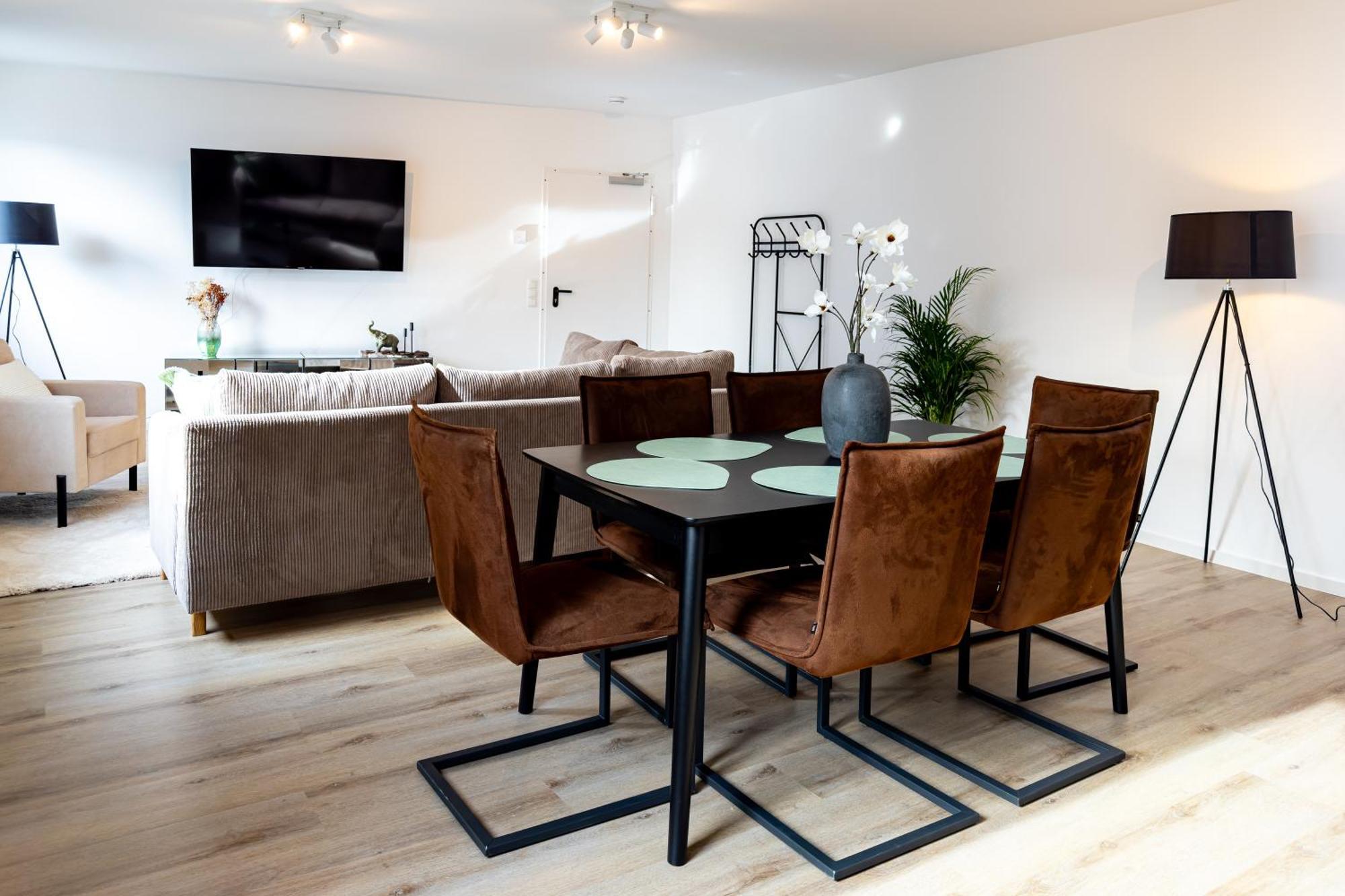 Fuer 6: Zentrum, Wifi, Tv, Kueche, Neu